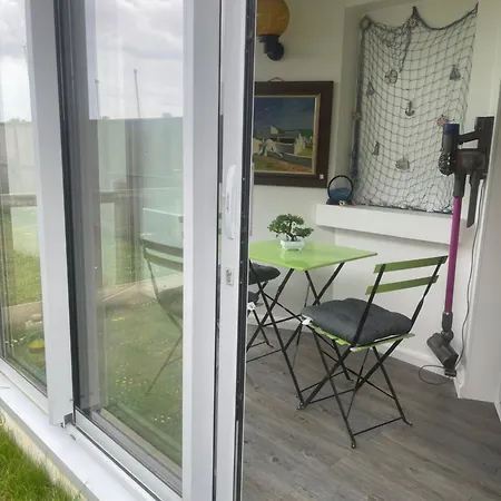 Apparemment Front De Apartment Ouistreham