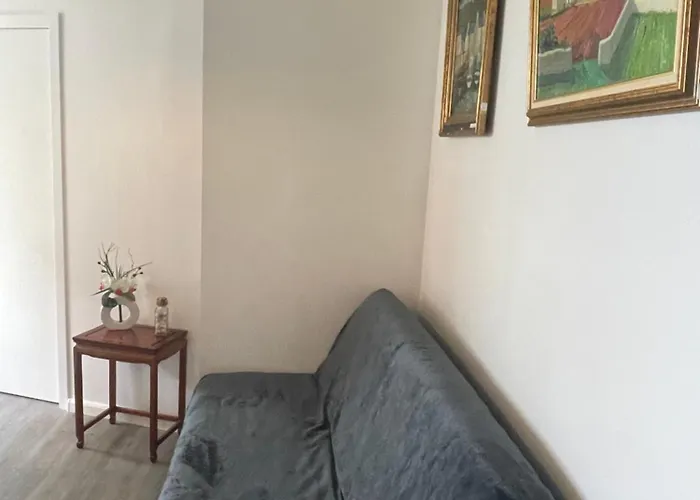 Apparemment Front De Appartamento *